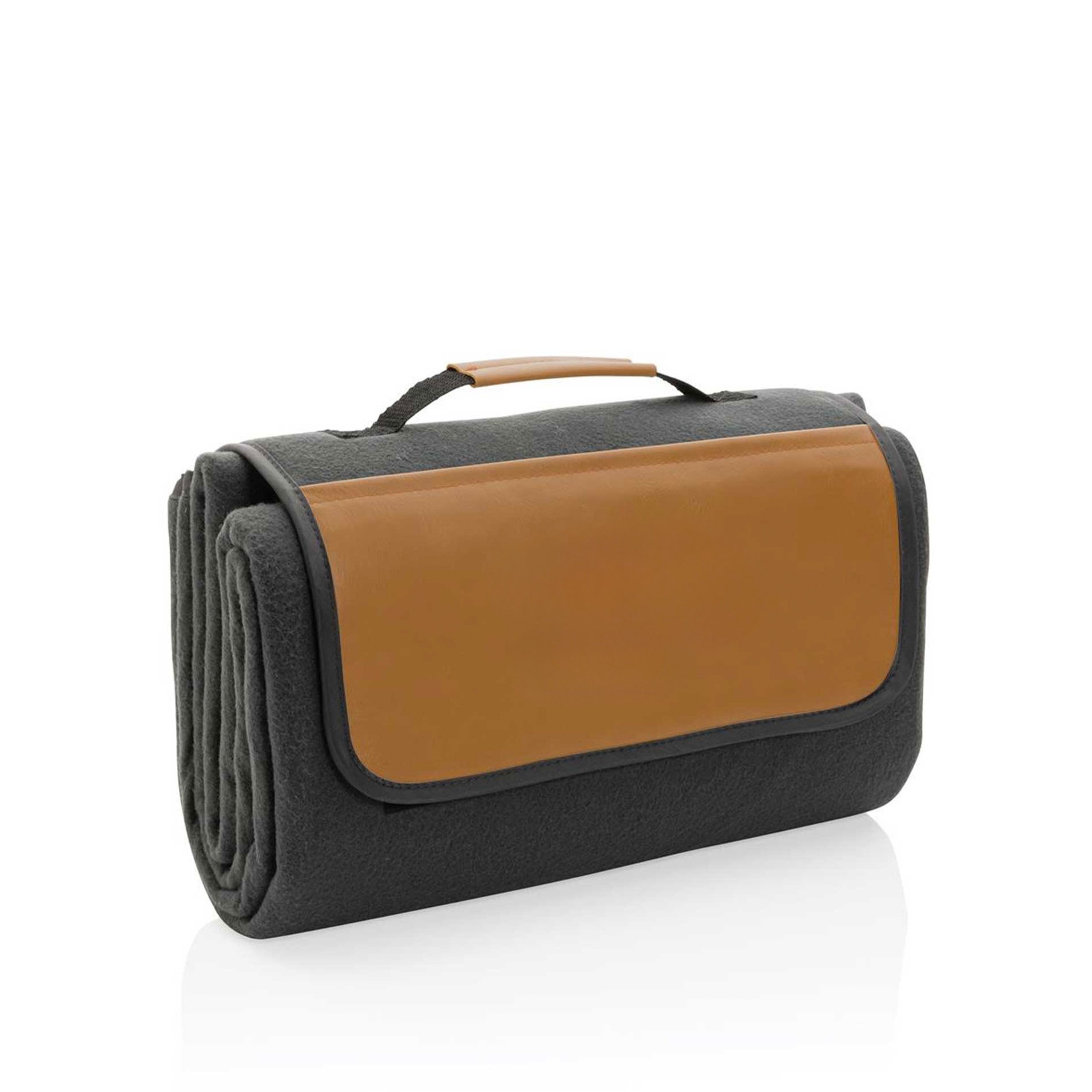 packshot NEWC2201090.jpg